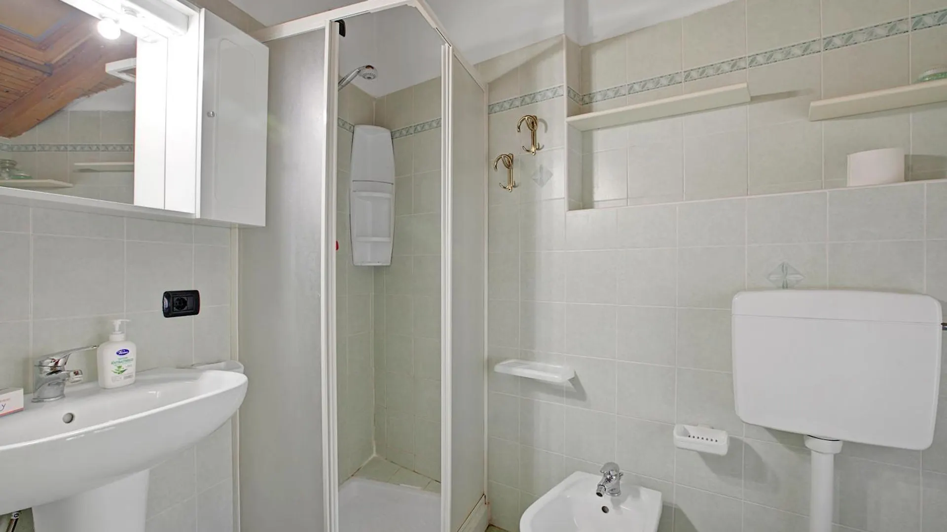 Apartment Queen Elena Home Centro Sanremo - Happy Rentals Italy