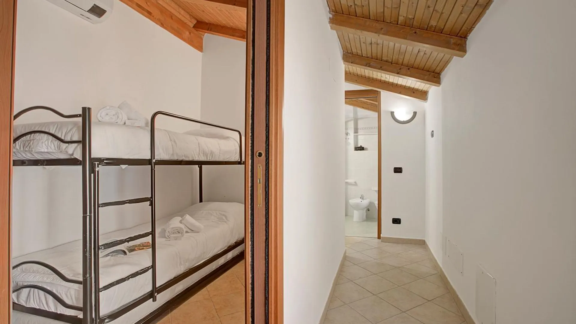 Queen Elena Home Centro Sanremo - Happy Rentals Apartment